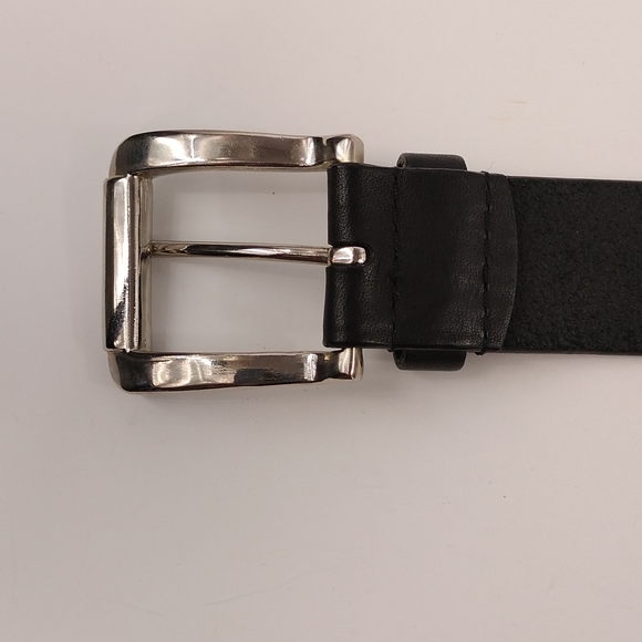 Black Leather Belt With Metal Accents - Picture 6 of 11